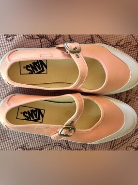 New Vans Women’s 8 Peach/Light Pink Satin Mary Jane Flats with Buckle Strap